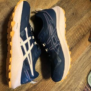 Asics Women's Gel-Sonoma 7 trail running shoe